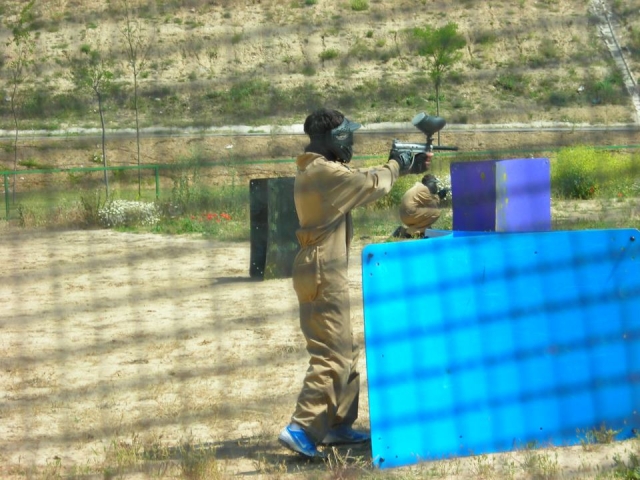 Diviértete en nuestro campo de paintball